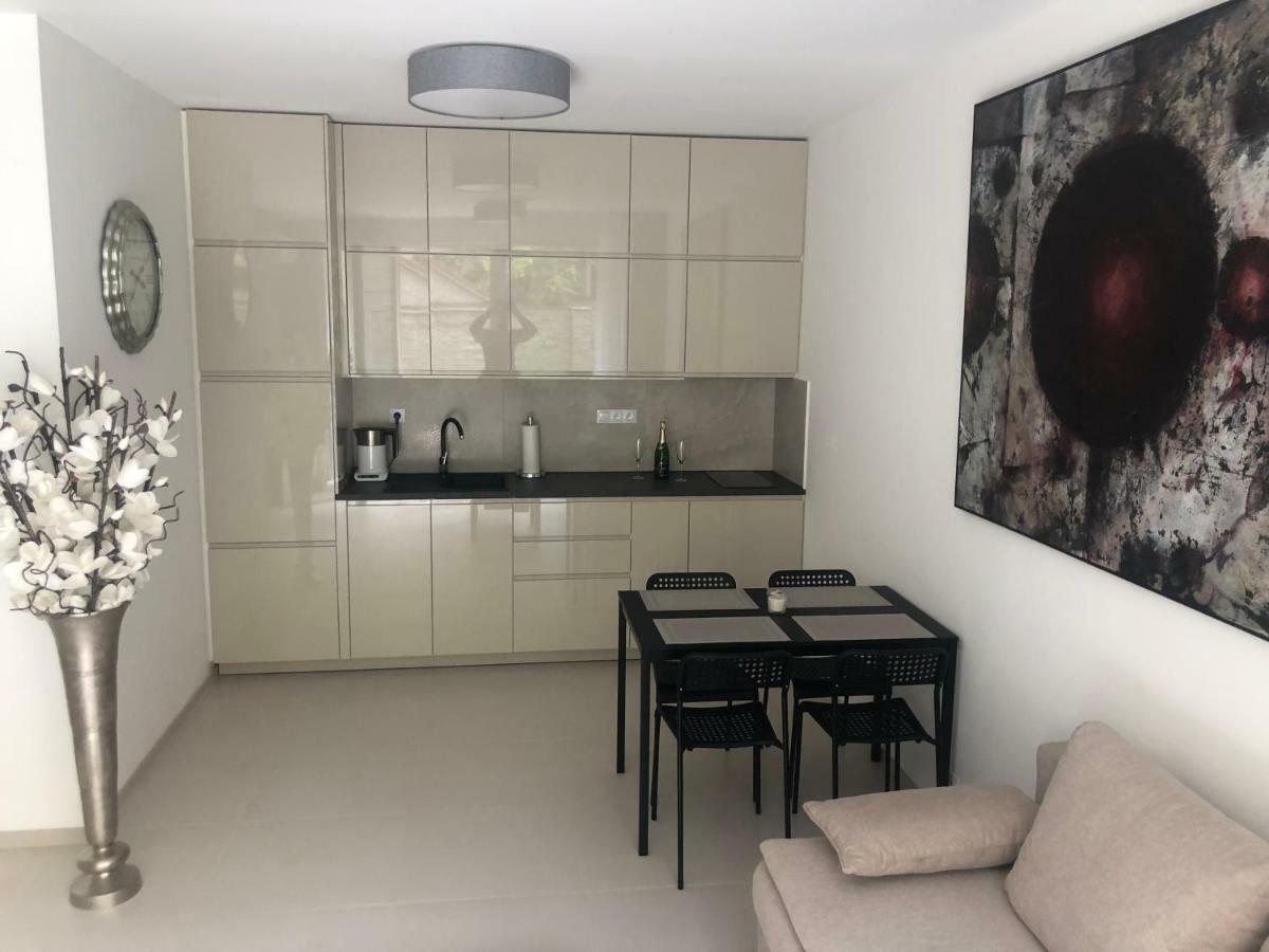 Luxury Apartment With Private Garden Prague Luaran gambar