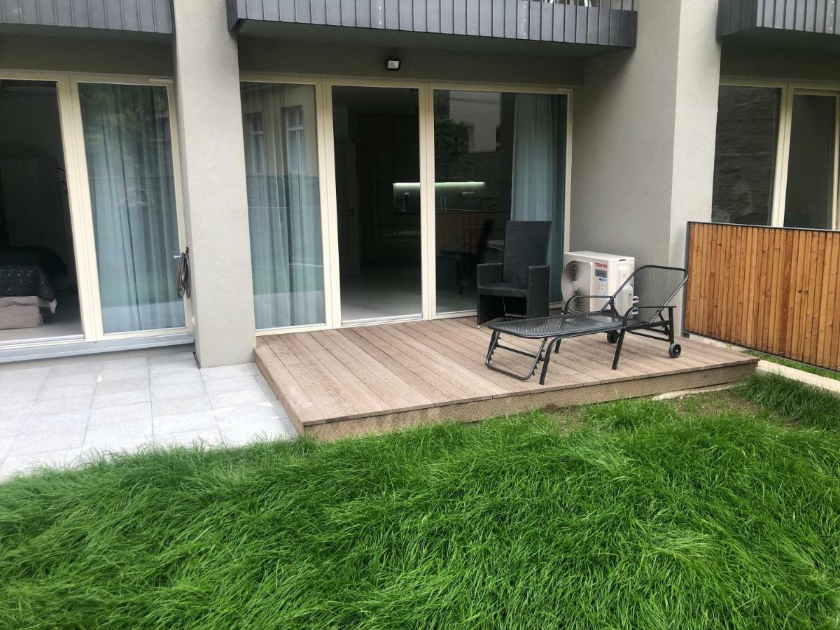 Luxury Apartment With Private Garden Prague Luaran gambar